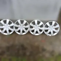ダイハツ 14インチ ホイールキャップ 4枚セットのサムネイル