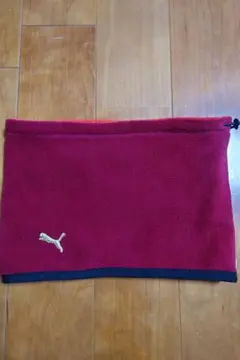 美品プーマ ネックウォーマー 赤　エンジ　スポーツ小物