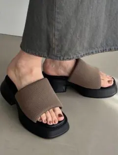 Item thumbnail for item 30f8dd92-e606-48ee-b245-396a7e2b3cd2