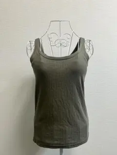 GU タンクトップ　カップ付き　オリーブグリーン Mサイズ　カーキ