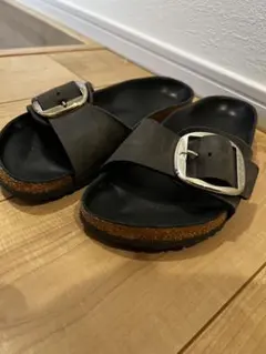 極美品】ビルケンシュトック マドリッド ビッグバックル サンダル 黒