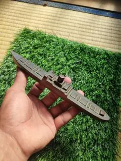大日本帝国海軍の戦艦。 金属製 文鎮、 約17センチ231グラム。昭和時代