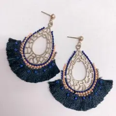 新品未使用 アメリカ輸入 カラフル エスニック エレガント 黒 タッセル ピアス