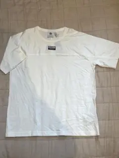 【新品未使用】adidas ホワイト Tシャツ　Oサイズ