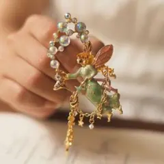 バブルフェアリー天使モチーフ ブローチ｜ワイングラスデザイン｜エナメル加工