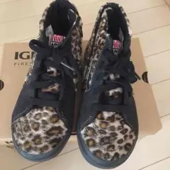 値下げ中　VANS ヒョウ柄ハイカットスニーカー　21