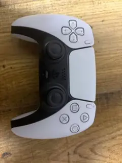 DualSense ワイヤレスコントローラー ホワイト/ブラック