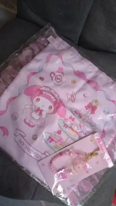 サンリオくじ　マイメロ　フリル付きトート　ビーズチャーム①