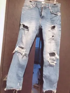ダメージデニムパンツ　ZARA