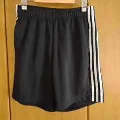 アディダス ショートパンツ 未使用品 Mサイズ ブラック