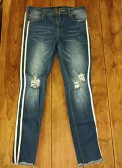 Item thumbnail for item 126589c4-a826-4867-84c9-ed7dc7c06a0d