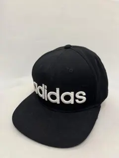【adidas】ブラック　キャップ　スポーツ