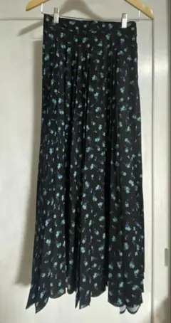 新品LOWRYS FARM 花柄プリーツロングスカート