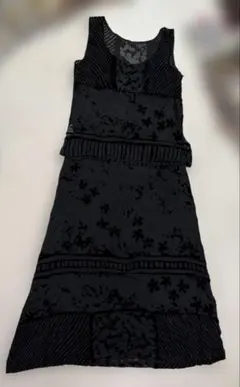 UNTITLED 黒レースベロア素材ツーピース