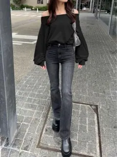 オフショル スウェット