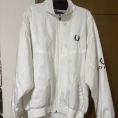 Fred Perry　ホワイト ナイロンジャケット ジップアップ