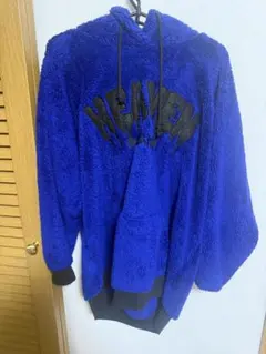 今日限定2300▶︎2000 HEAVEN 刺繍 フリースパーカー 青