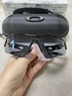 オークリーOakleyサングラス黒不規則形カップルプラスチック
