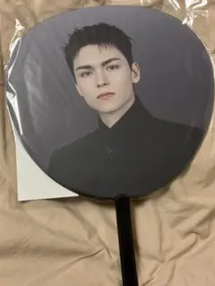 2025年最新】SEVENTEEN うちわの人気アイテム - メルカリ