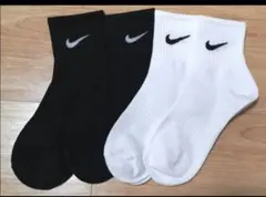 Nike薄手 ソックス 4足セット ブラック ホワイト