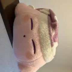 眠っているキャラクター ぬいぐるみ