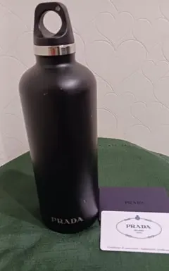 PRADA ブラック ステンレス水筒350ml - メルカリ