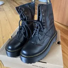 Dr. Martens ブラックプラットフォームブーツ 39 8ホール厚底