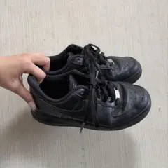 NIKE AIR FORCE 1 ブラック スニーカー