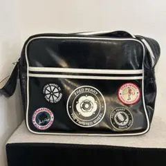 FRED PERRY ショルダーバッグ ブラック