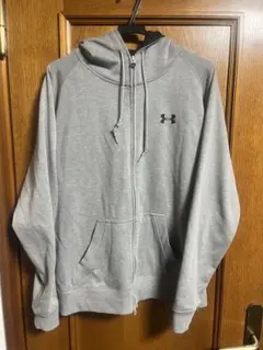 UNDER ARMOUR グレー パーカー MD