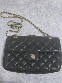 GIVENCHYキルティングショルダーバッグのサムネイル