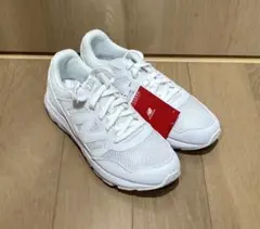 新品　ニューバランス　通学靴　YK 570 23.5cm レース　ランニング　白