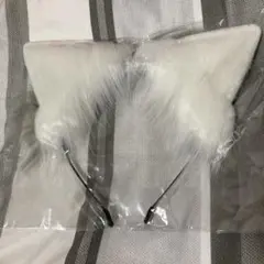 ホワイトファー カチューシャ