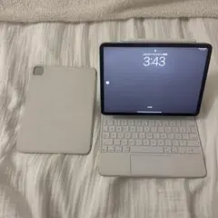 iPad pro 11インチ 第3世代 256GB Magic keyboardのサムネイル
