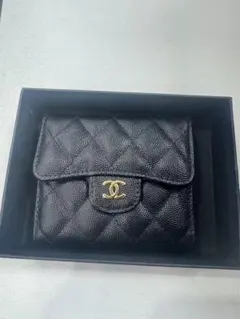 CHANEL クラシック 三つ折り財布キャビアスキン ブラック ゴールド金具