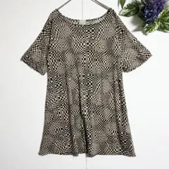 美品/ウール100% /薄手✨ シビラ チュニック カットソー M 総柄 幾何学のサムネイル
