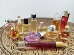 レディース　ミニチュア＆スモールサイズ香水　12本セット