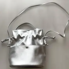 シルバー　ショルダー、ハンドバッグ