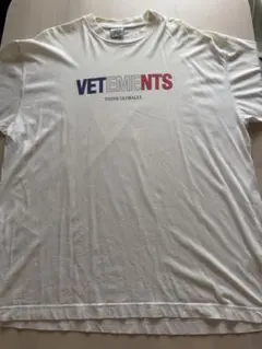 VETEMENTS THINK GLOBALLY Tシャツのサムネイル