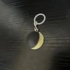 蓄光 月齢 めじるしマスコット ガチャ 三日月