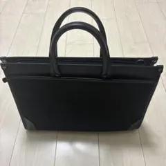 メンズ ビジネスバッグ ブラック　就活