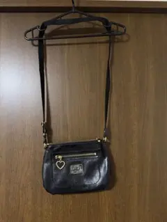 COACH 黒 ショルダーバッグ ハートチャーム付き