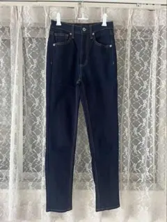 【新品未使用】GU ジーユー ストレッチスキニーデニムパンツ Sサイズ