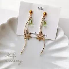 【 w16 】雪の結晶 チェコビーズ ツイスト ピアスorイヤリング