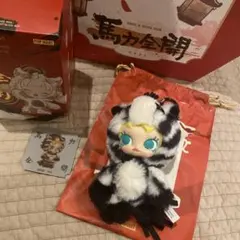 POP MART 馬力全開　molly