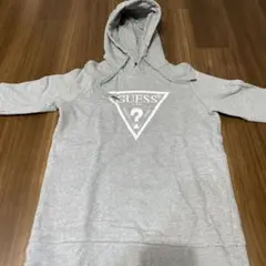 GUESS パーカー