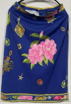 LEONARD FASHION 総柄　花　シルク100% スカート 膝丈のサムネイル