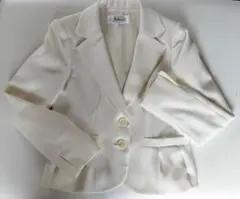 ホワイト テーラードジャケット 2つボタン