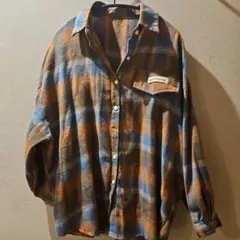 チェック柄長袖シャツ