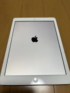 Apple iPad Air2 シルバー 本体 - メルカリ